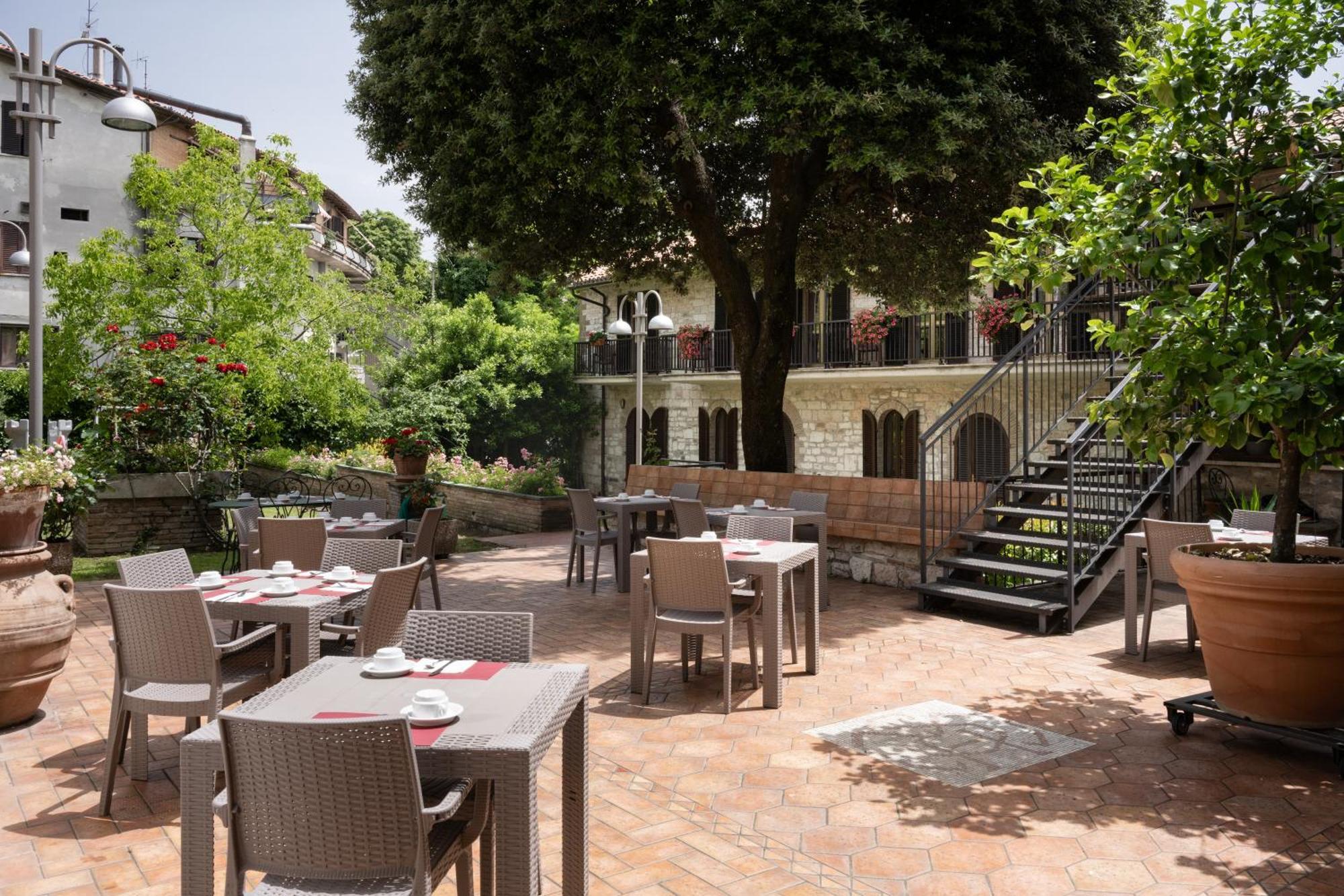 Hotel San Marco Gubbio Exterior photo